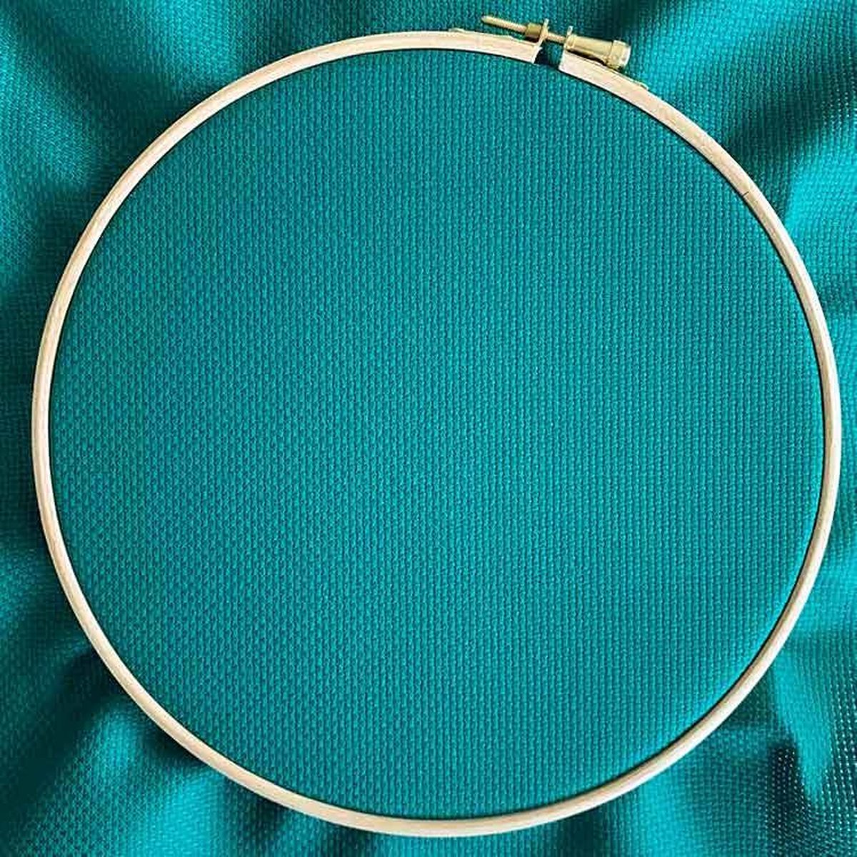 50 x 54 cm Donkergroene Aida 14 | 5,4 kruisjes per cm borduurstof donkergroen